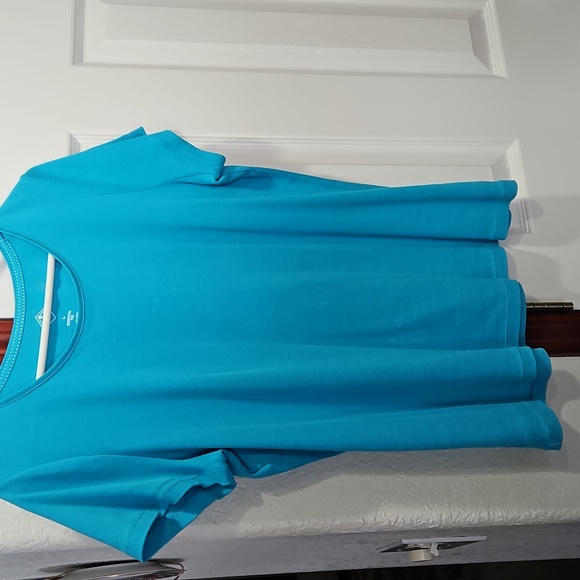 St. John's Bay Short Sleeve Tees - Pink, Red, Blue, lilac/Excellant Condition - Picture 7 of 9